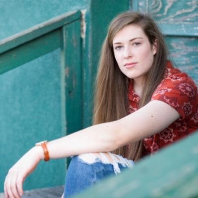 Profile Picture of Annie Woods (@anniewoods2001) on Twitter