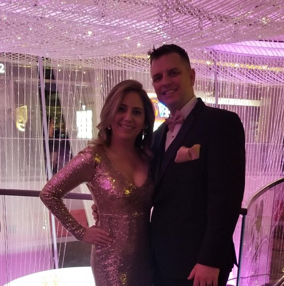 Profile Picture of Laura Isham (@ls96sun) on Poshmark