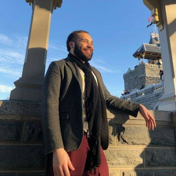 Profile Picture of Chase Gray (@chase_shops) on Poshmark