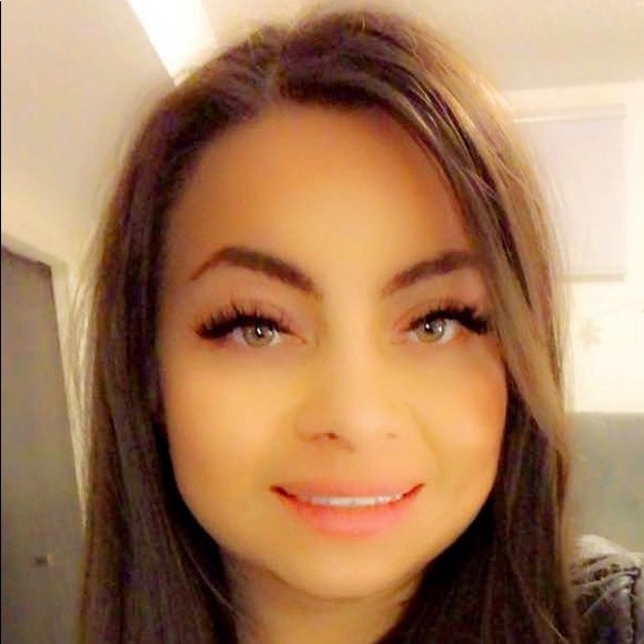 Profile Picture of Saidy Namen (@saidyn) on Poshmark