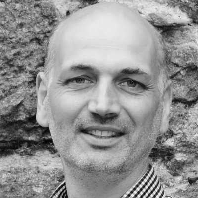 Profile Picture of Robert Hales (@RobertIvanHales) on Twitter