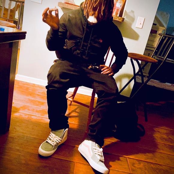 Profile Picture of Sosa Jimmy (@sosajimmy97) on Poshmark