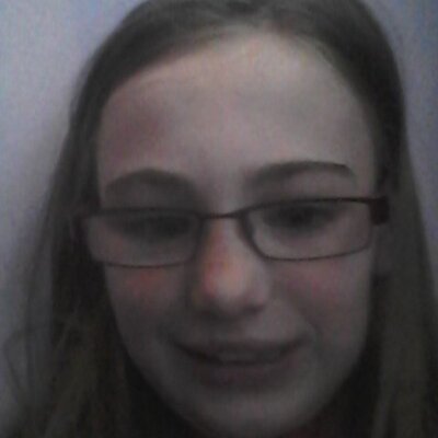 Profile Picture of Helen Ellis (@helenellis995) on Twitter