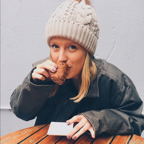 Profile Picture of Madison Solewski (@madmichelle) on Poshmark