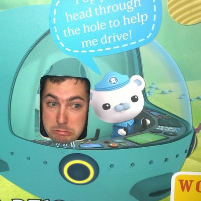 Profile Picture of Ray Warren (@Yesterdaysenemy) on Twitter