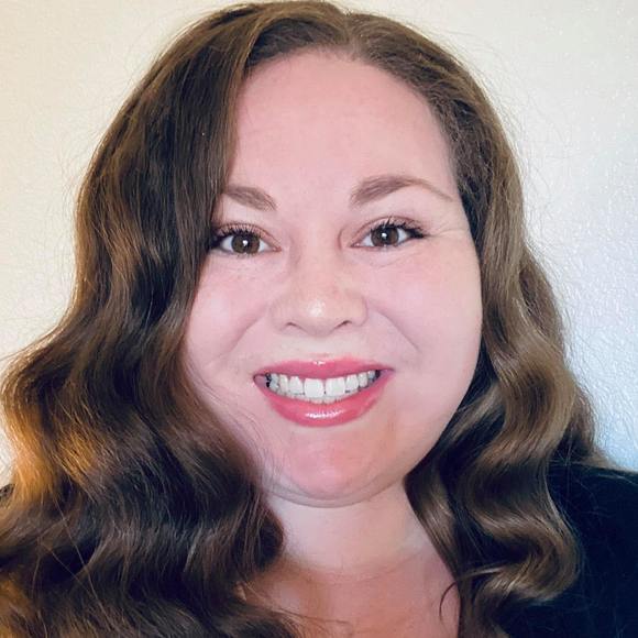 Profile Picture of Cassie Watson (@cassiewatson13) on Poshmark