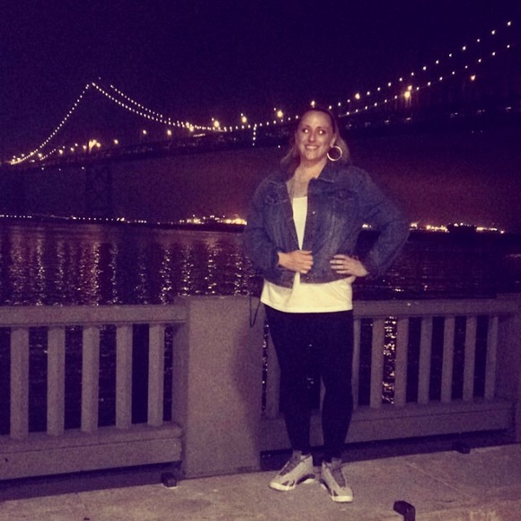 Profile Picture of Rebecca's Gattrellhall (@lynnbecca25) on Poshmark