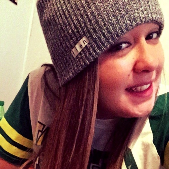 Profile Picture of Morgan Challburg (@morganlynn1823) on Poshmark