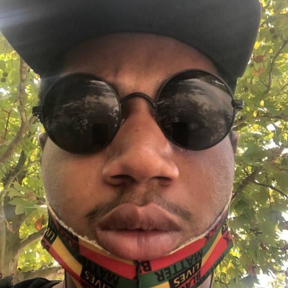 Profile Picture of Junior Junior (@corkranjamal) on Poshmark