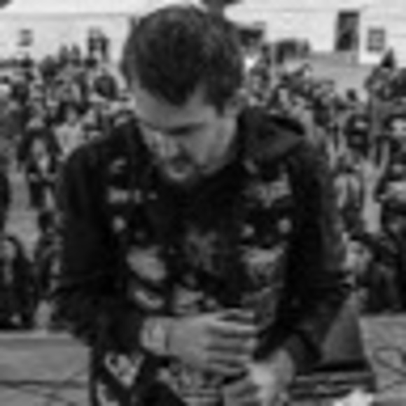 Profile Picture of Matthew Plunkett (@matthewplunkett) on Poshmark