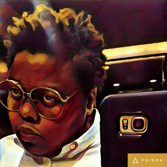Profile Picture of Crystal Mcgee (@renaissancekrys) on Poshmark