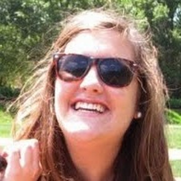Profile Picture of Kylee Ponder (@k_ponder) on Poshmark