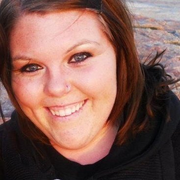 Profile Picture of Molly Hacker (@MollyPop157) on Twitter