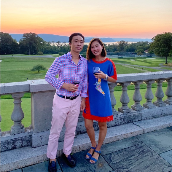 Profile Picture of Lynn Leong (@poshosh) on Poshmark