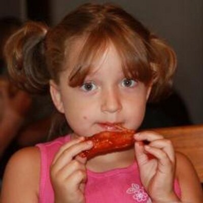 Profile Picture of Kara Hook (@klarice34) on Twitter