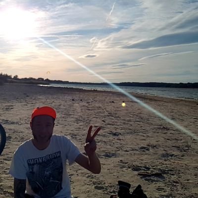 Profile Picture of Rainer Unfug (@Martin07571887) on Twitter
