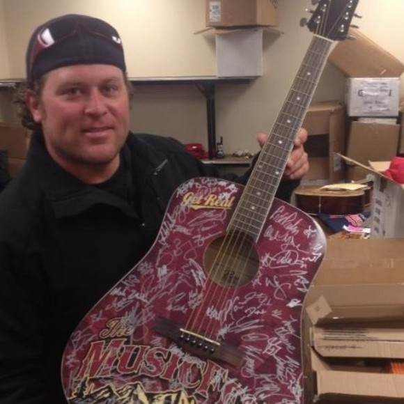 Bryan douglas Oberle - Poshmark Profile Picture of Bryan douglas Oberle (@boberle10) on Poshmark