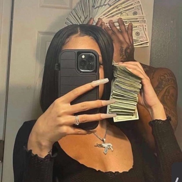 Profile Picture of Dminican papi Papi (@the__don) on Poshmark