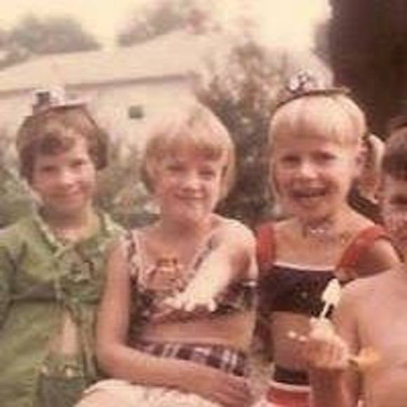 Patti Leloup - Poshmark Profile Picture of Patti Leloup (@pattileloup) on Poshmark