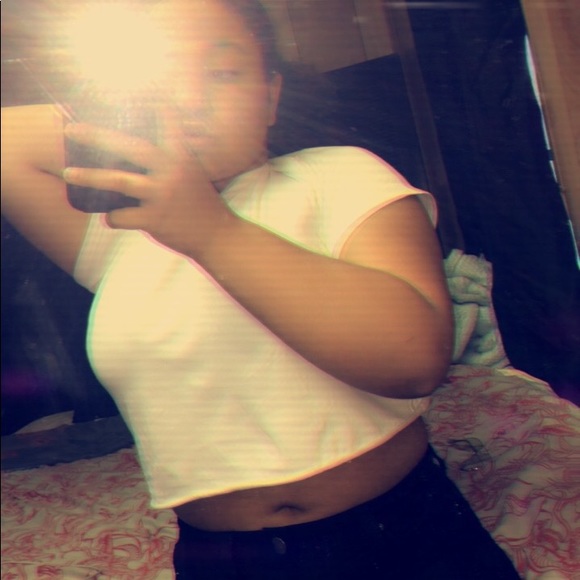 Ariel Radden - Poshmark Profile Picture of Ariel Radden (@yvngarii) on Poshmark