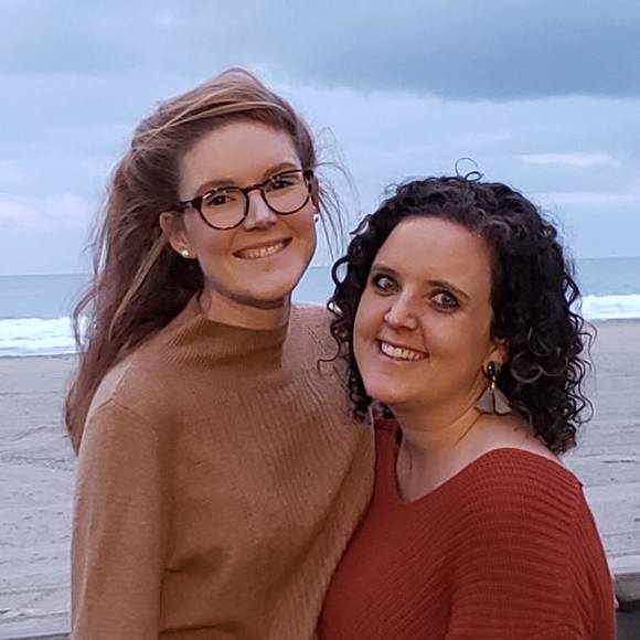 Profile Picture of Taryn Sheedy (@tsheedy) on Poshmark