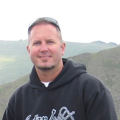 Profile Picture of Jason Vessey (@vess812) on Twitter