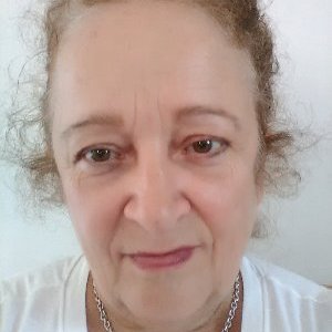 Profile Picture of Frances Ragusa Carollo (@CarolloRagusa) on Twitter