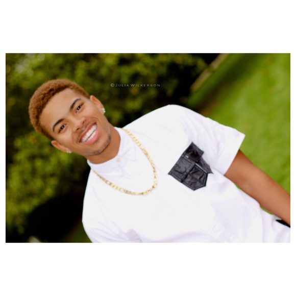 Profile Picture of Peterson Edwards (@edwardspete11) on Poshmark