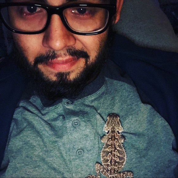 Profile Picture of Flavio Alcaraz (@flavio_alcaraz) on Poshmark