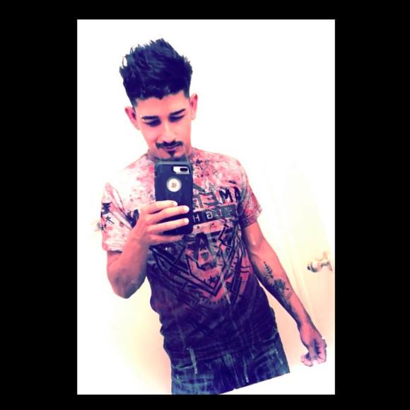 Profile Picture of Pablo Botello (@pablo_botello17) on Poshmark