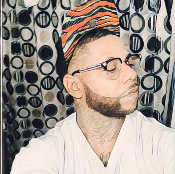 Profile Picture of Ernest Jones (@ernestjones681) on Poshmark