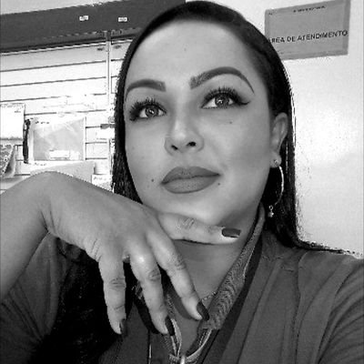 Profile Picture of Larissa Pina (@LarissaPina7) on Twitter