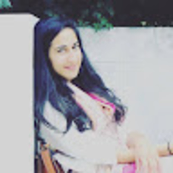 Profile Picture of Kayan Saadeh (@stayclassy88) on Poshmark