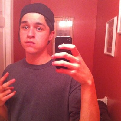 Profile Picture of Matthew Spinale (@lifeguard857) on Twitter