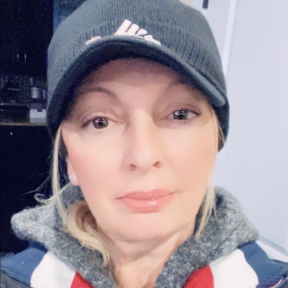 Profile Picture of Ludmila Rachinsky (@ludmila_r) on Poshmark