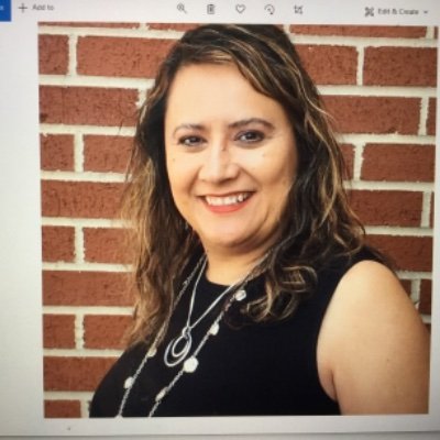 Profile Picture of Rosa Robles (@RosaRrobles) on Twitter