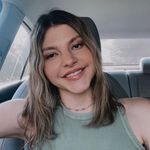 Profile Picture of Arrianna (@arrianna_pool) on Instagram