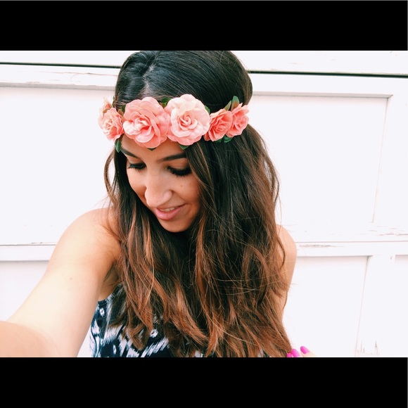 Profile Picture of Sarah Stempien (@smstemp) on Poshmark