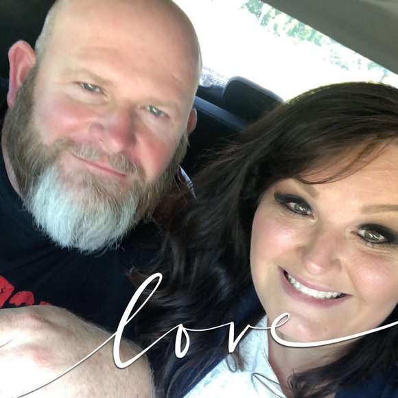 Profile Picture of Emily Roark (@eroark) on Poshmark