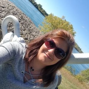 Profile Picture of Sharon Schellenberg (@Shar_ynn76) on Twitter