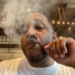 Profile Picture of LaChina Robinson (@cigarpxrnrob) on Instagram