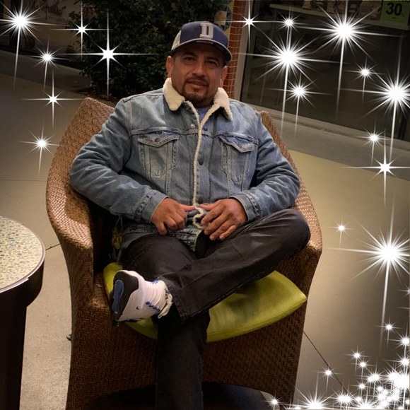 Profile Picture of David Ravadan (@david_ravadan) on Poshmark