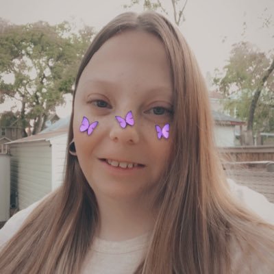 Profile Picture of Kimberlee Derkson (@MoonsiMouse) on Twitter