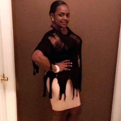 Profile Picture of TaShari Manning (@URsTrulyShari) on Twitter