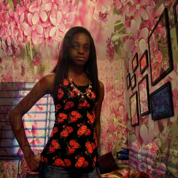 Profile Picture of Monika Patterson (@slim_hbic) on Poshmark