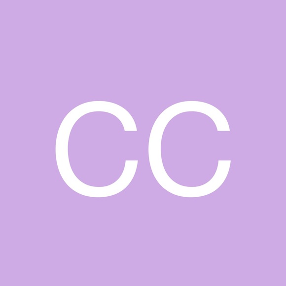 Profile Picture of Che Cha (@sekuf) on Poshmark