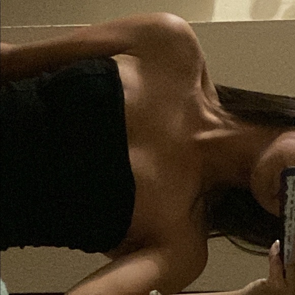 Profile Picture of Raiza Aday (@raizxa) on Poshmark