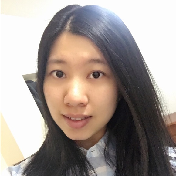 Profile Picture of Qiao yi Wu (@nina592) on Poshmark
