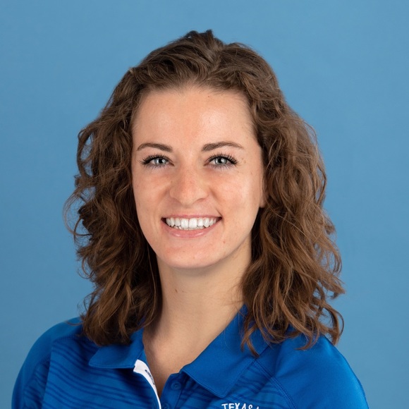 Profile Picture of Katie Skora (@katieskora) on Poshmark