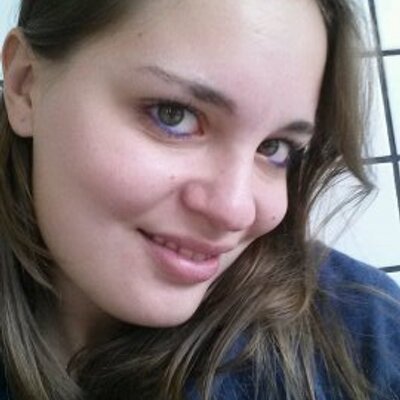 Profile Picture of Lucia Valadao De Cal (@lucia_nic) on Twitter